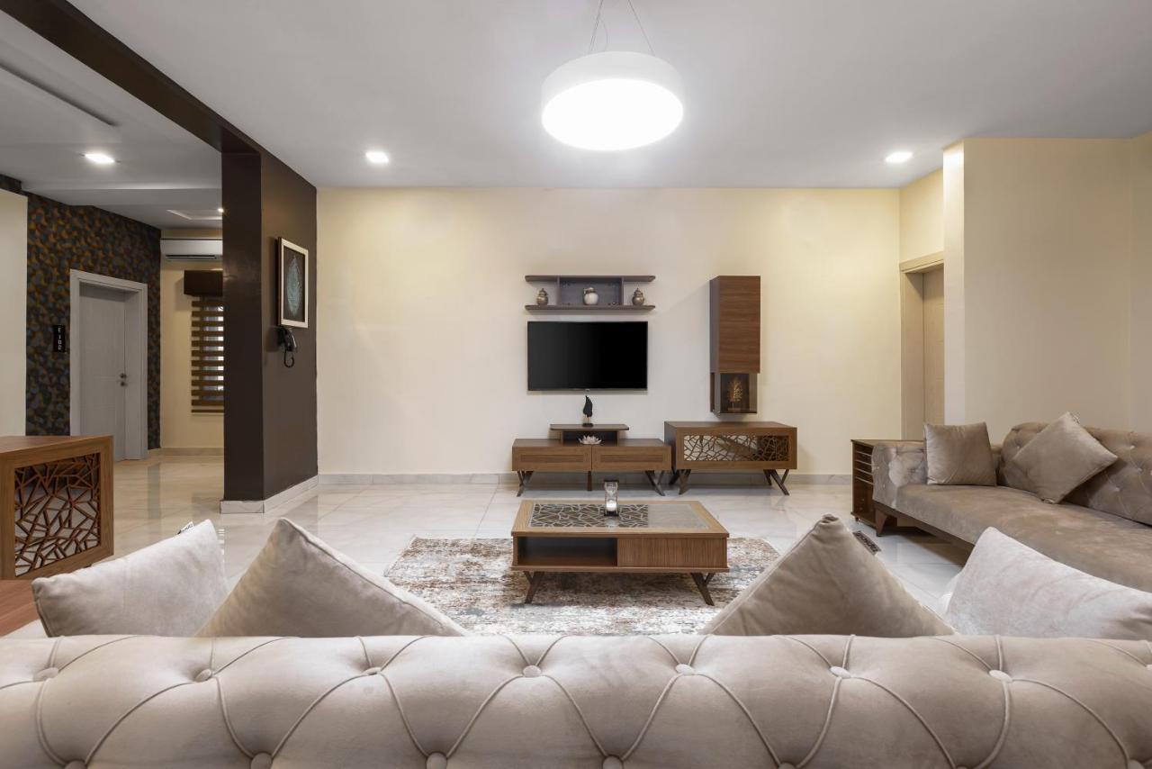 Bkt Cribs - Apartments & Suites Abuja Ngoại thất bức ảnh