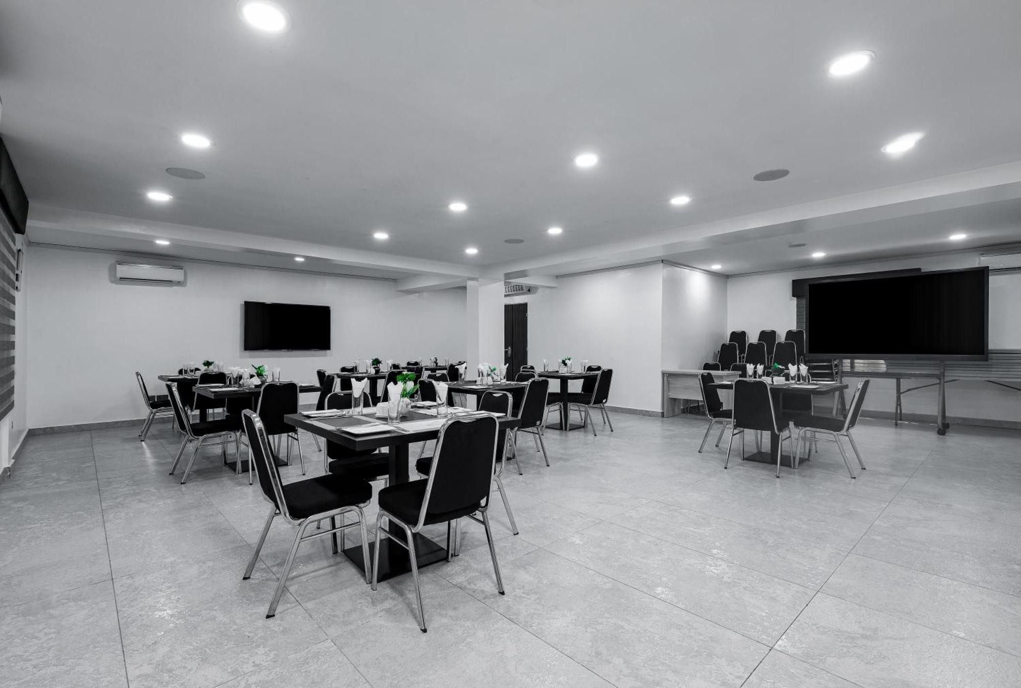 Bkt Cribs - Apartments & Suites Abuja Ngoại thất bức ảnh